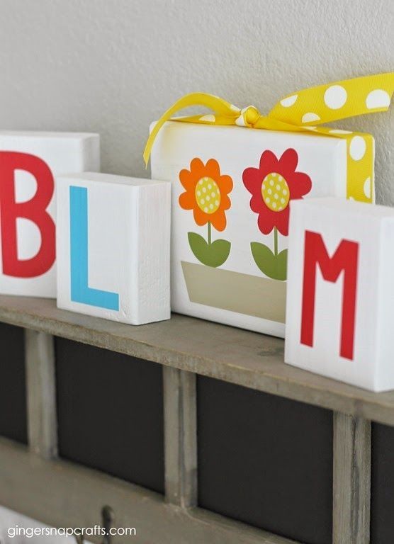 Bloom Spring Blocks {tutorial} #happycrafters -   24 spring decor wood
 ideas