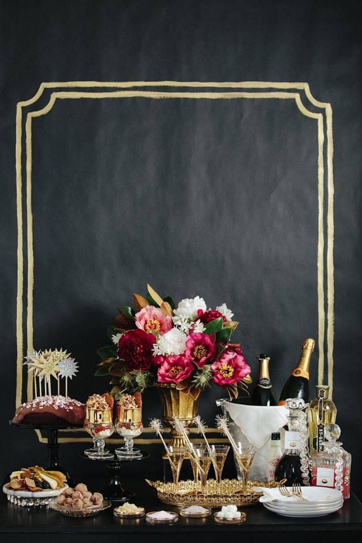 Simple New Year’s Eve Decor Ideas To Ring in 2018 -   25 dinner party decor
 ideas