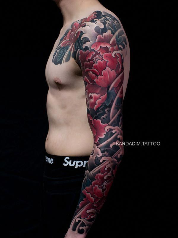 Japanese sleeve. Peony Japanese tattoo. Japanese tattoo. Japanese full sleeve #Fullsleevetattoos -   18 lotus tattoo sleeve
 ideas