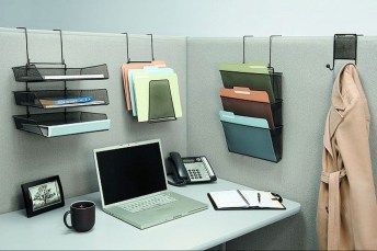 48 Amazing Office Cubicle D?cor Ideas -   22 cube decor
 ideas