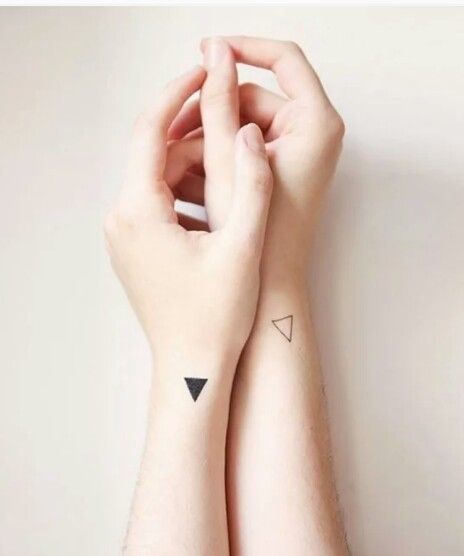 36 Beautiful Minimalist and Tiny Tattoos for Every Girl -   22 unique tattoo music
 ideas