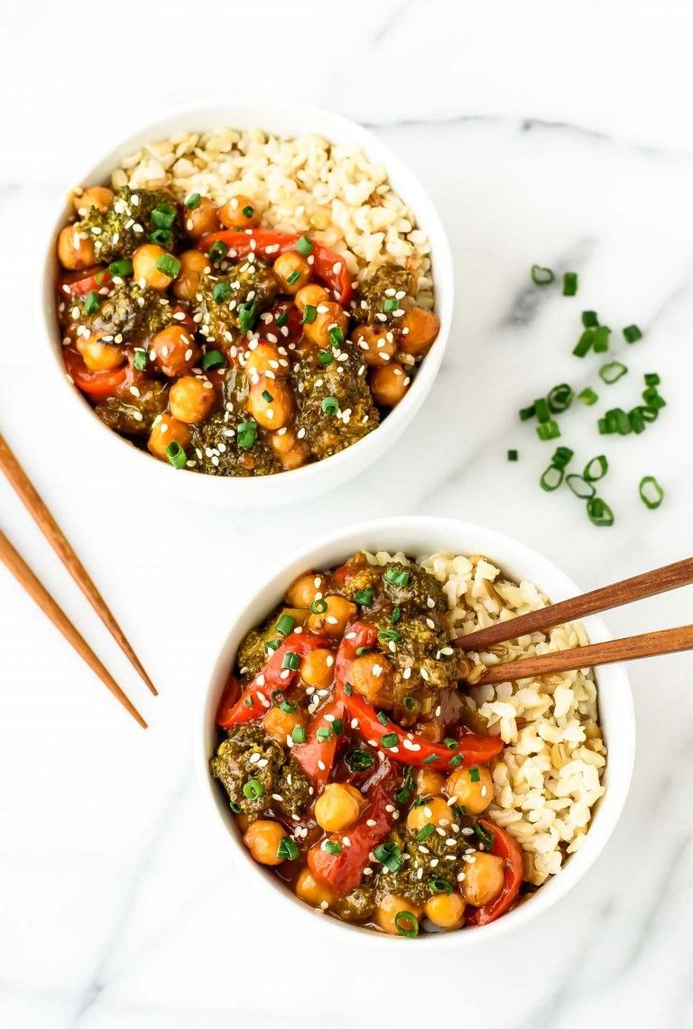 General Tso's chickpeas - a healthy vegetarian twist on the classic Chinese dish. WAY better than takeout! -   23 vegetarian chinese recipes
 ideas