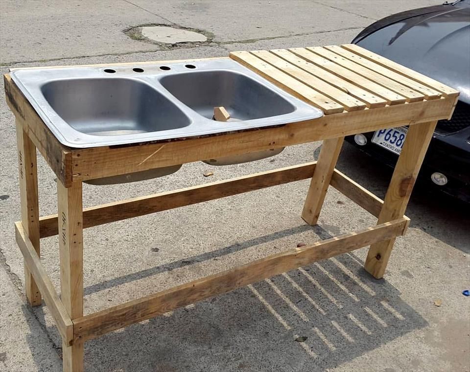 30 Pallet Projects That Will Make You Fall in Love -   24 diy outdoor sink
 ideas