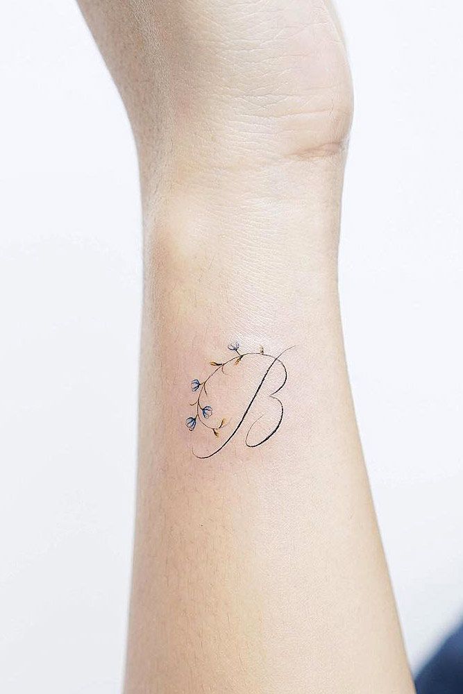 33 Delicate Wrist Tattoos For Your Upcoming Ink Session -   25 meaningful wrist tattoo ideas