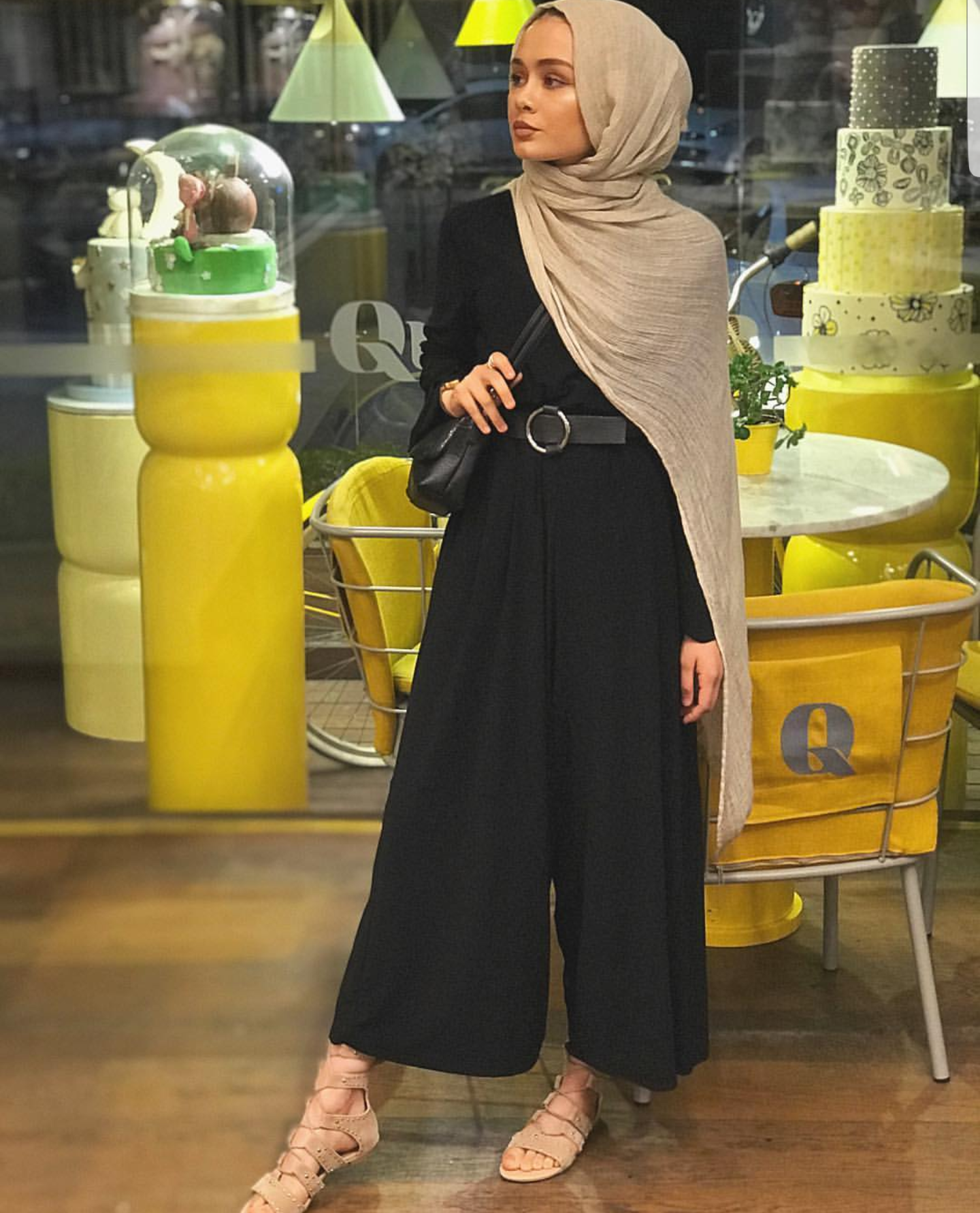Basic Black Hijab Outfit Ideas -   10 black style hijab
 ideas