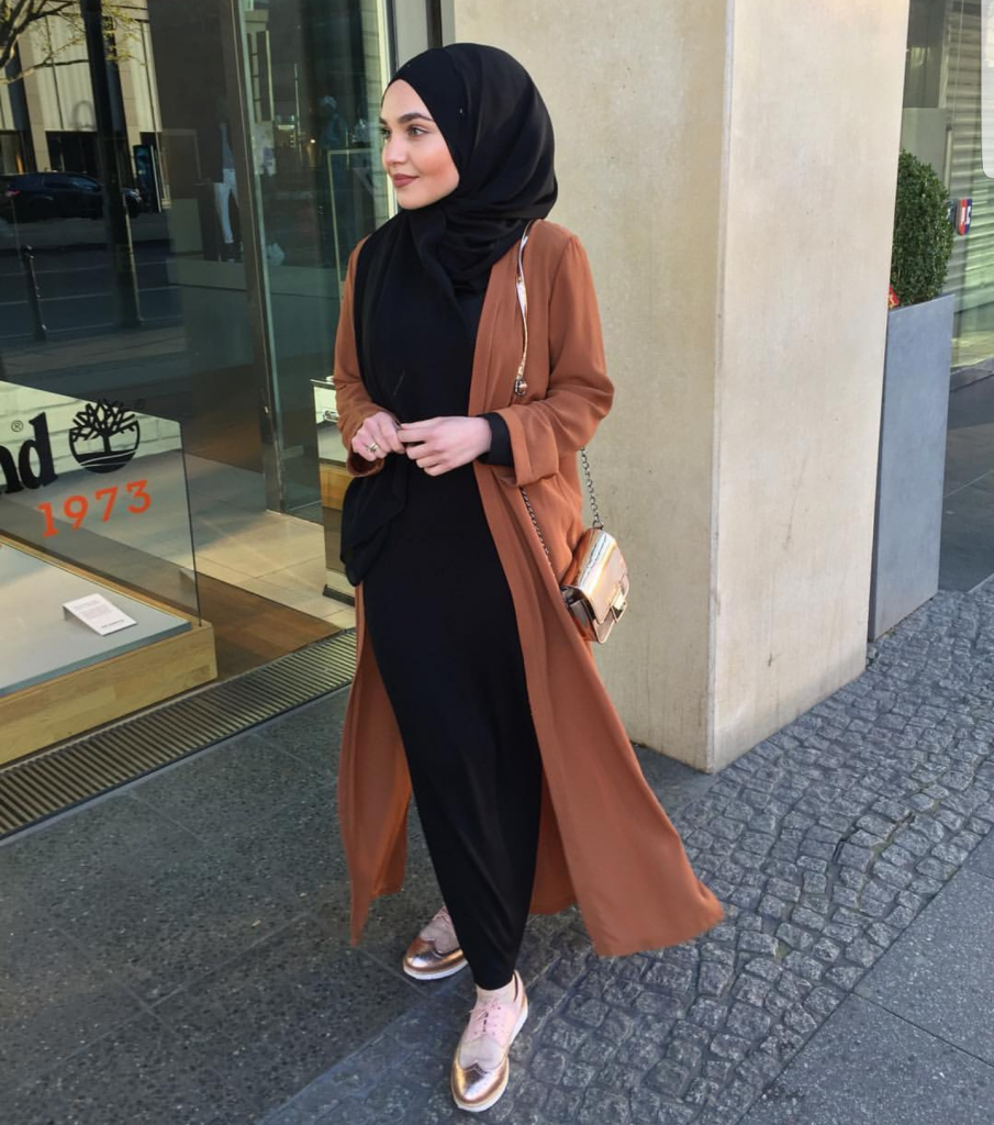 Basic Black Hijab Outfit Ideas -   10 black style hijab
 ideas