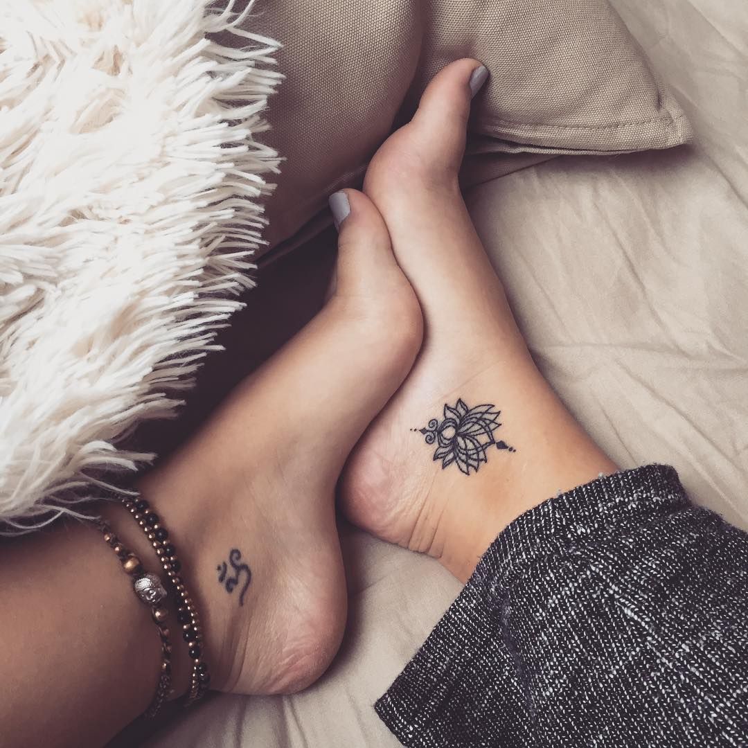 22 tiny foot tattoos that will make you want to wear sandals all year round -   14 tattoo schrift sprüche
 ideas