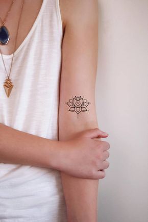 Small lotus temporary tattoo / bohemian temporary tattoo / boho tattoo / lotus tattoo / lotus fake tattoo / boho gift idea -   17 tatuajes lotus tattoo
 ideas