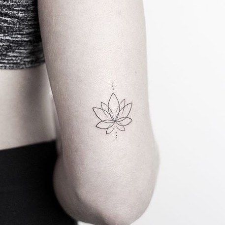 11.9 k mentions J’aime, 43 commentaires - Little Tattoos (Kathy Davis-Reid.tat -   17 tatuajes lotus tattoo
 ideas