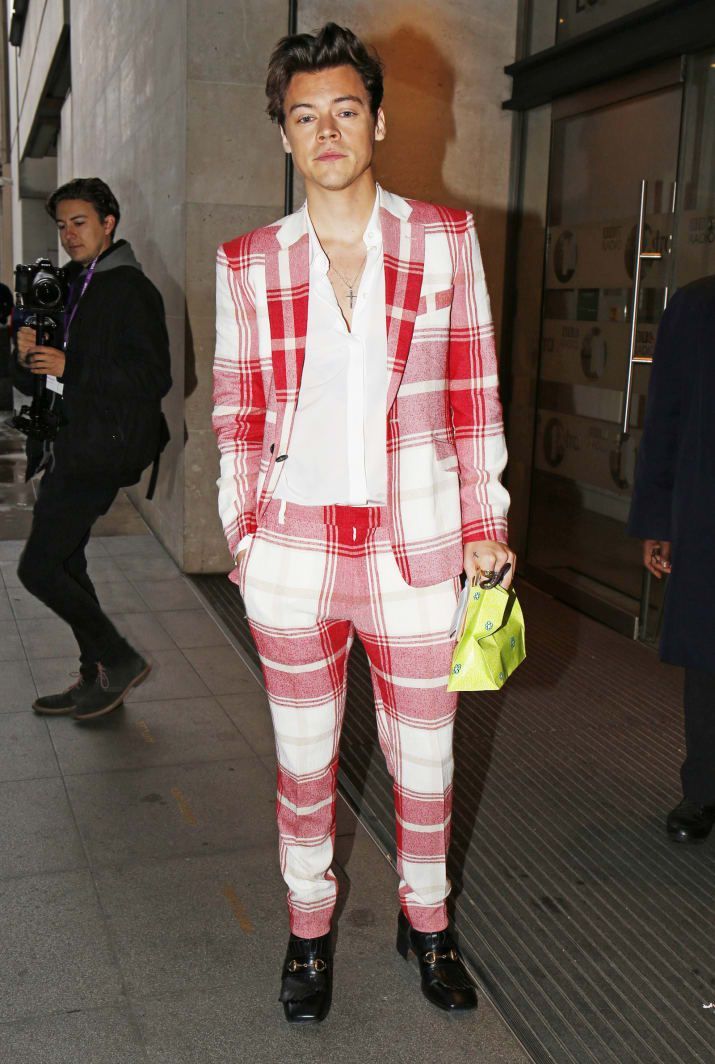 21 Of Harry Styles' Best Fashion Decisions -   21 harry style suit
 ideas