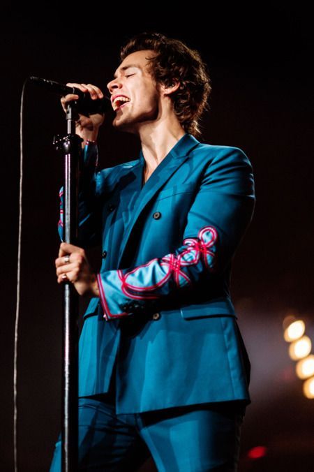 Inside Harry Styles’s Concert Wardrobe: An Exclusive Look -   21 harry style suit
 ideas