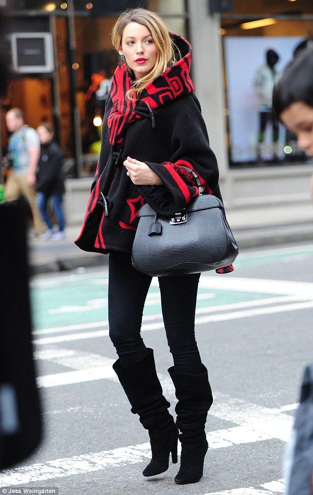 Blake Lively wears a red and black cloak in NYC -   24 pregnancy style winter
 ideas