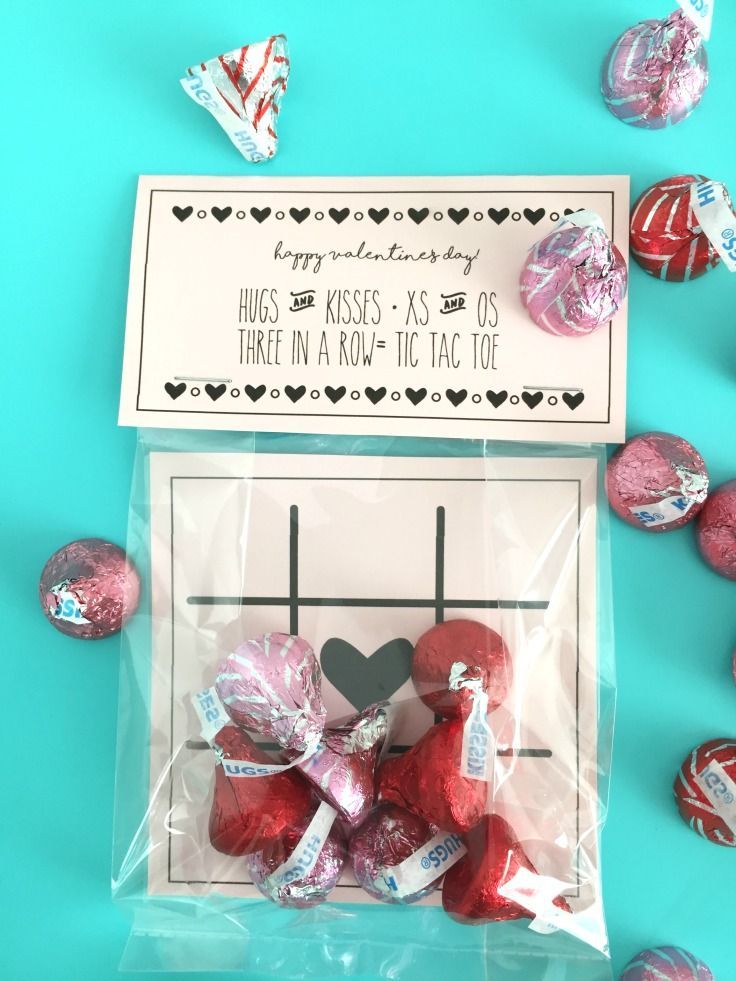 Hugs and Kisses Valentine & Tic Tac Toe Game -   24 valentine paper crafts
 ideas