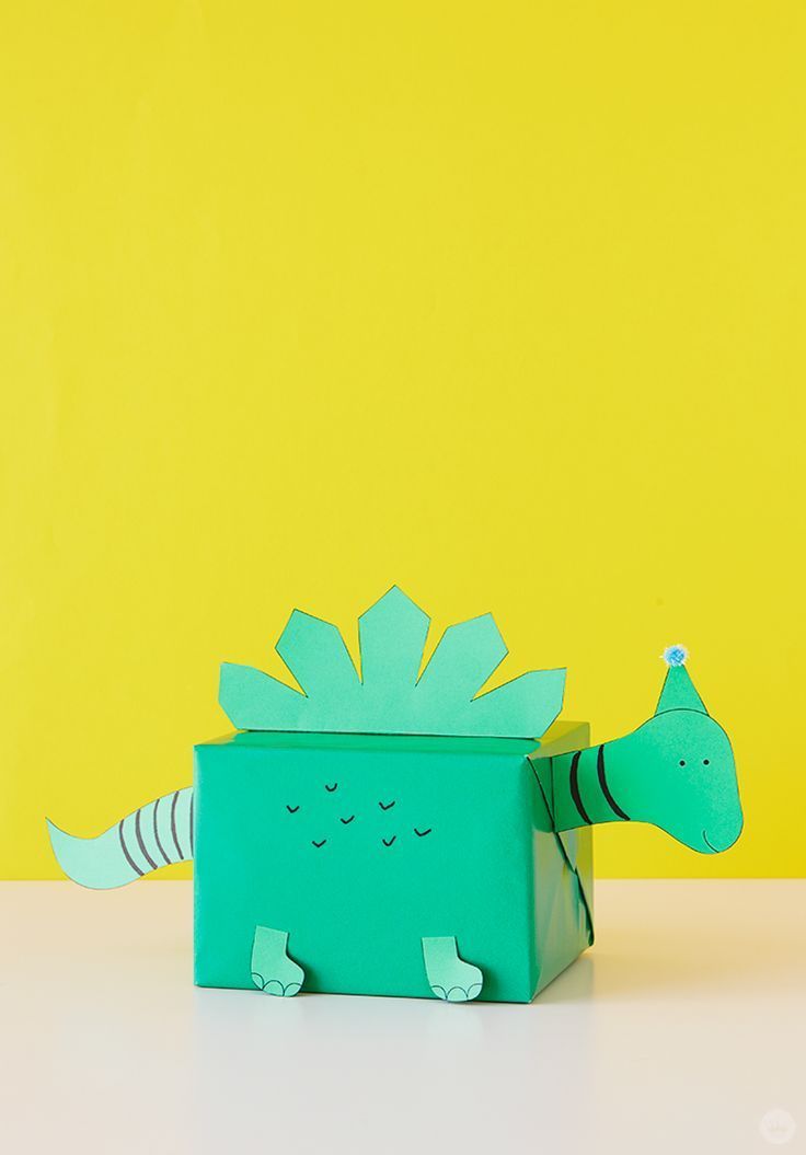 Cute kids gift wrap ideas: Turn presents into animals with free downloads -   25 dinosaur crafts gift
 ideas