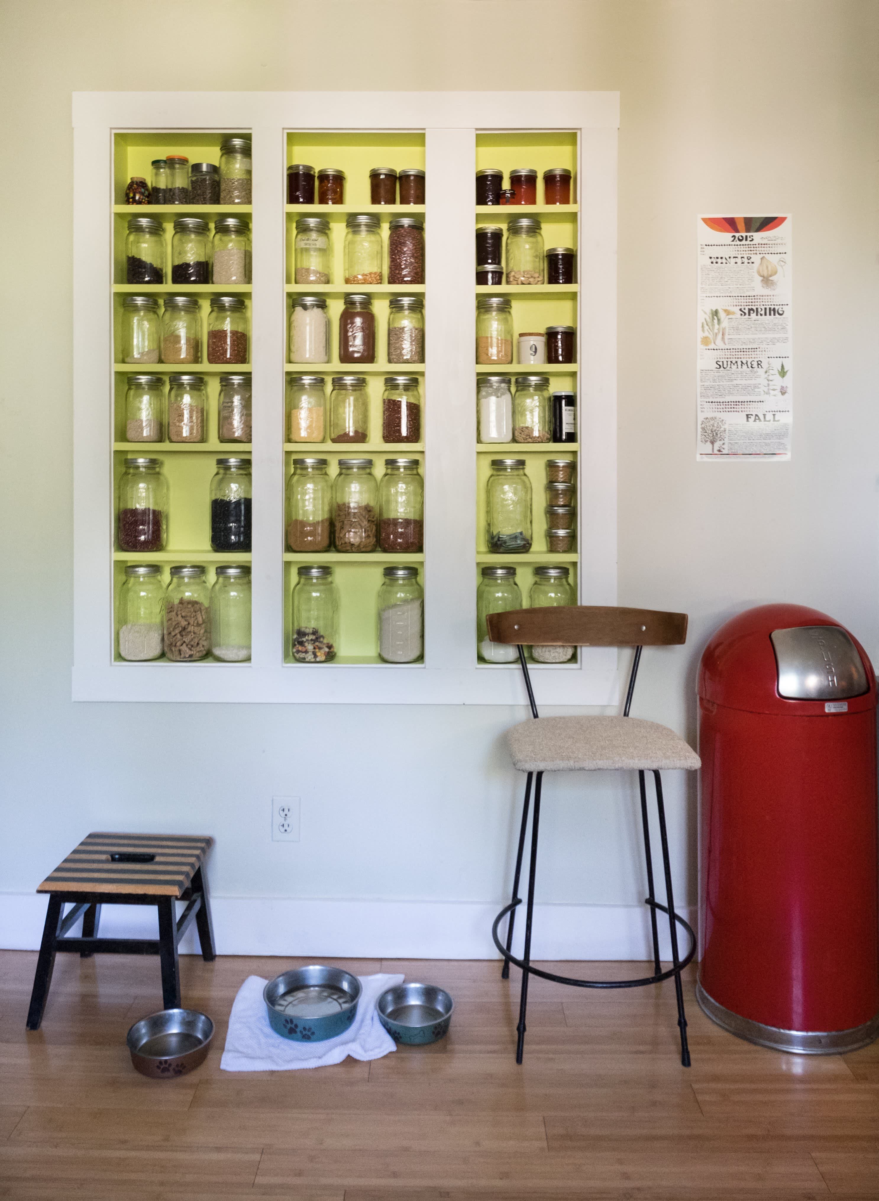 16 shallow shelves decor
 ideas