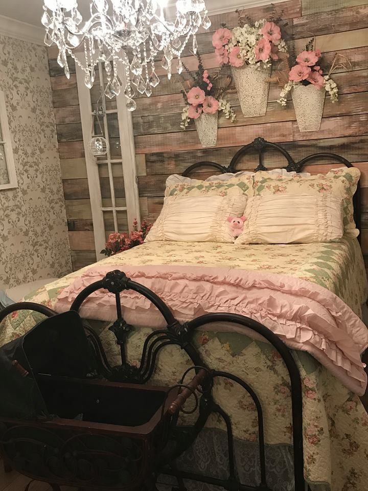 65+ Relaxing French Country Bedroom Design and Decor Ideas that are Full of Charm -   17 diy headboard shabby chic
 ideas