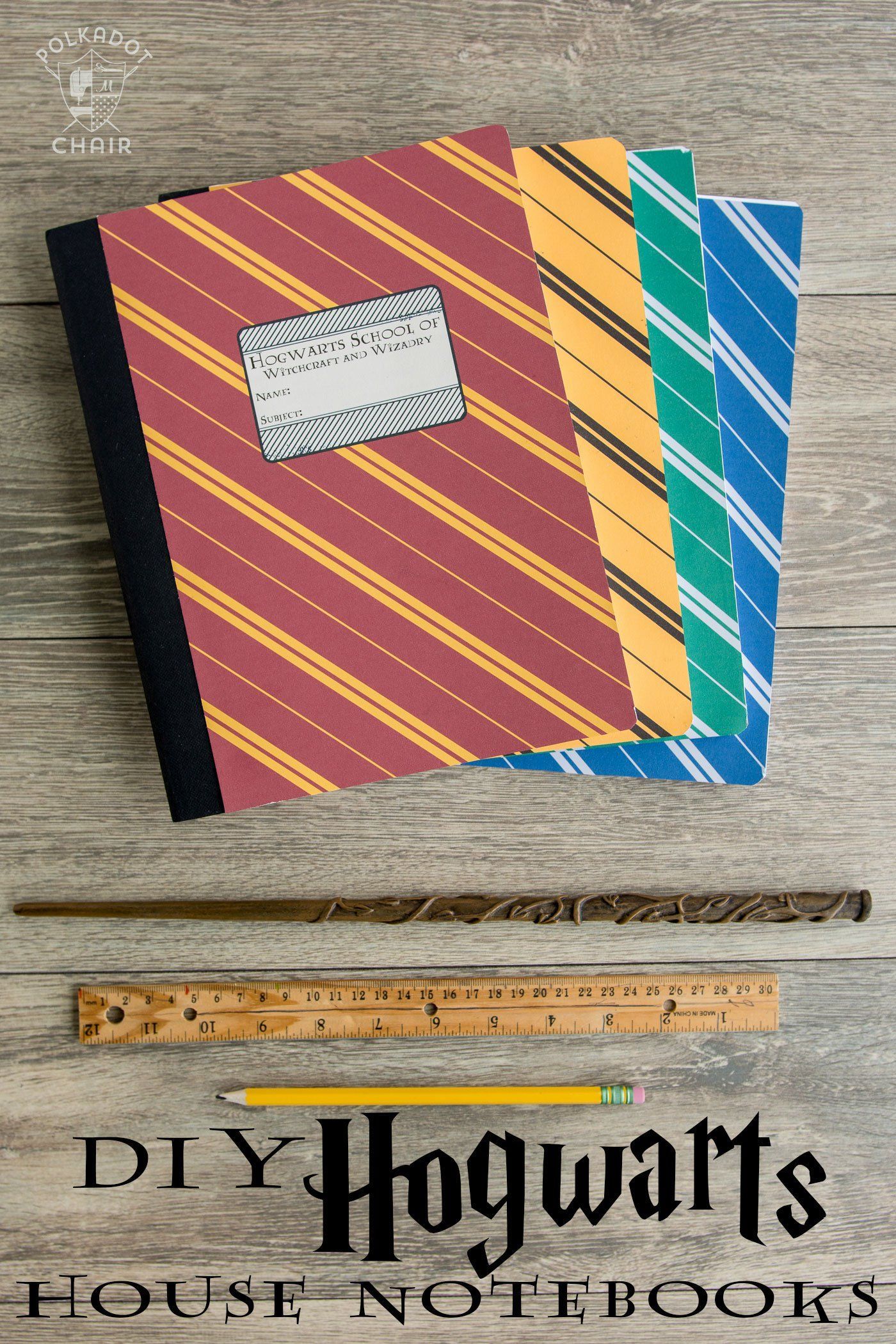 DIY Hogwarts Inspired House Notebooks; Harry Potter Craft Idea -   17 harry potter manualidades diy
 ideas