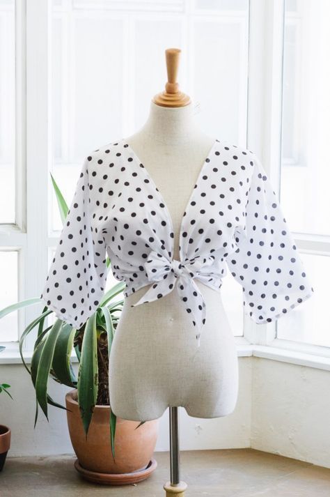DIY Tie Front Polka Dot Top -   21 diy fashion women
 ideas