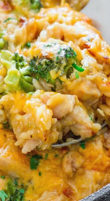One Pot Cheesy Chicken Broccoli and Rice Casserole -   23 cheesy chicken recipes
 ideas