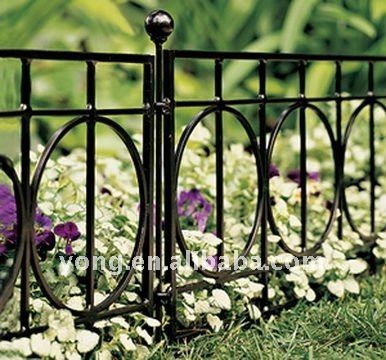 iron fence edging -   23 short garden fence
 ideas