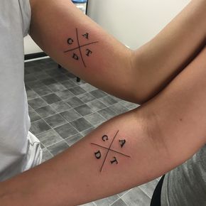 60 beredte Geschwister Tattoo Ideen – zeigen Sie der Welt Ihre besondere Verbindung -   23 sister tattoo kids
 ideas