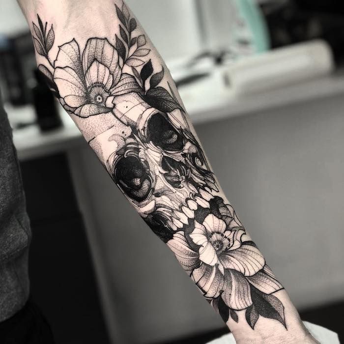 Tattoos for men: The best templates and motifs -   14 tattoo arm blumen
 ideas