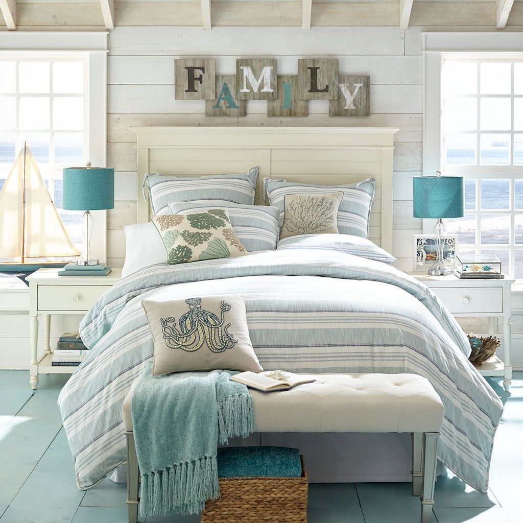 Cottage Bedroom Furniture That Evokes Relaxing Days -   16 cottage bedroom decor
 ideas