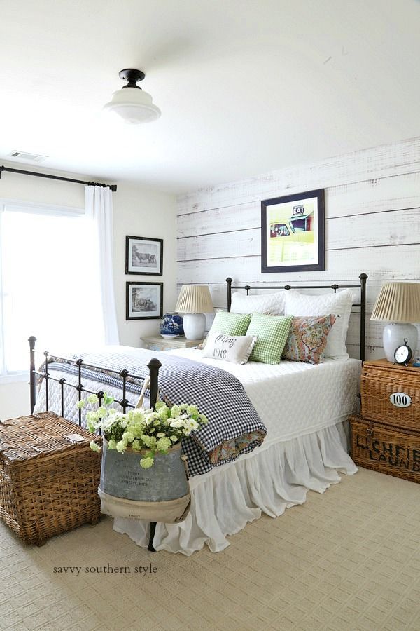 Fun Colorful Summer Guest Bedroom -   16 cottage bedroom decor
 ideas