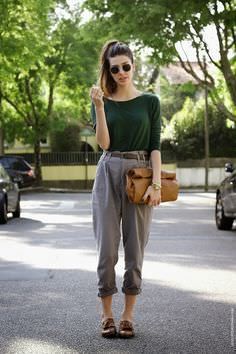 Casual Curves: Casual Style for Hourglass Figures -   16 female hipster style
 ideas