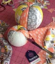 How to make no-sew fabric pumpkins -   17 recycled fabric crafts
 ideas