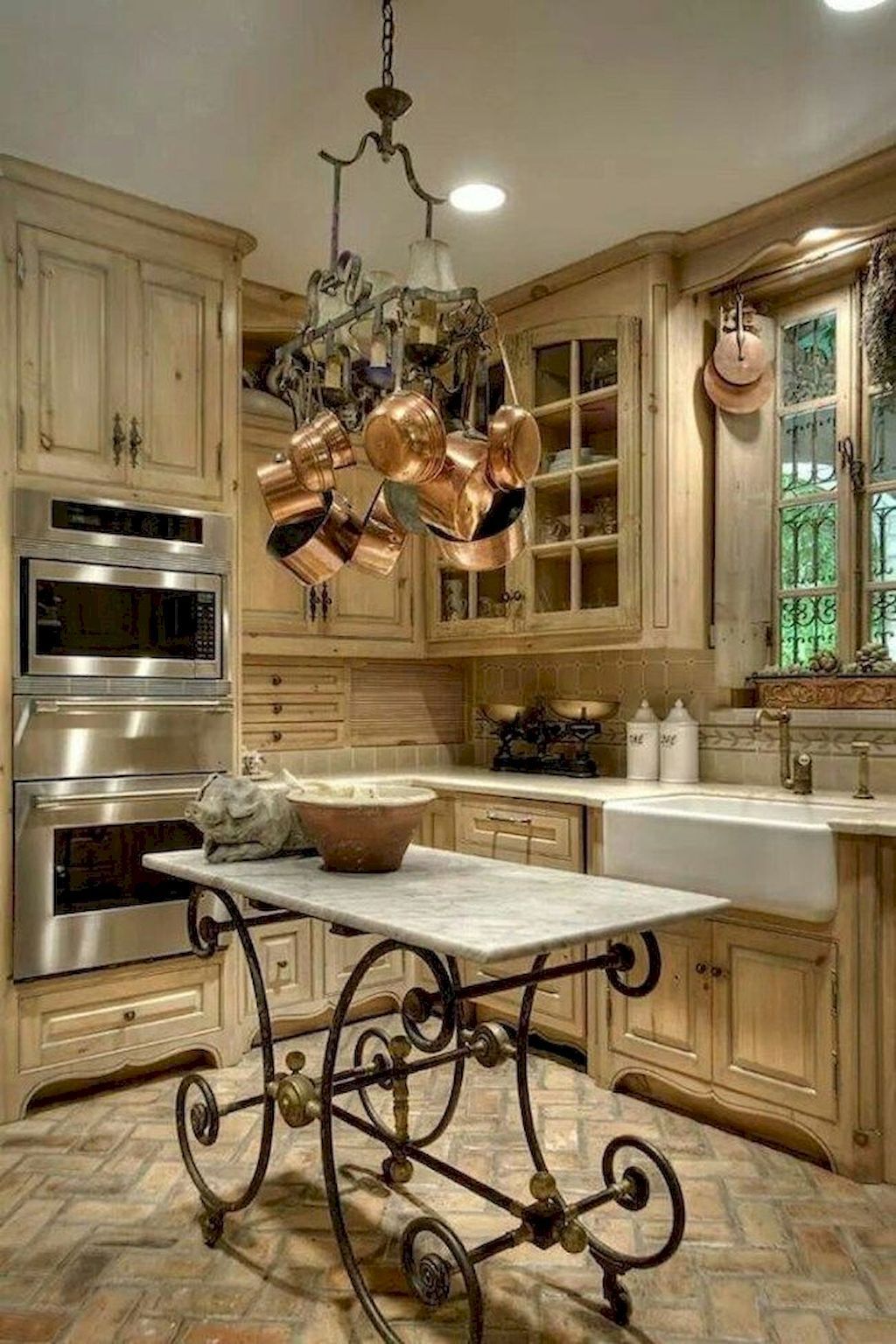 80 Simple French Country Kitchen Decor Ideas -   19 french kitchen decor
 ideas