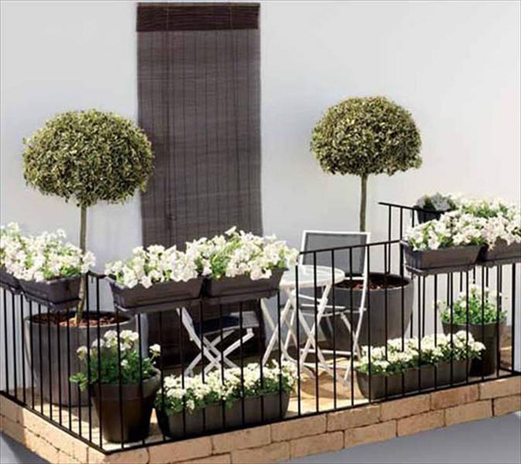 60+ Incredible Small Balcony Garden Ideas -   22 balcony decor flowers
 ideas