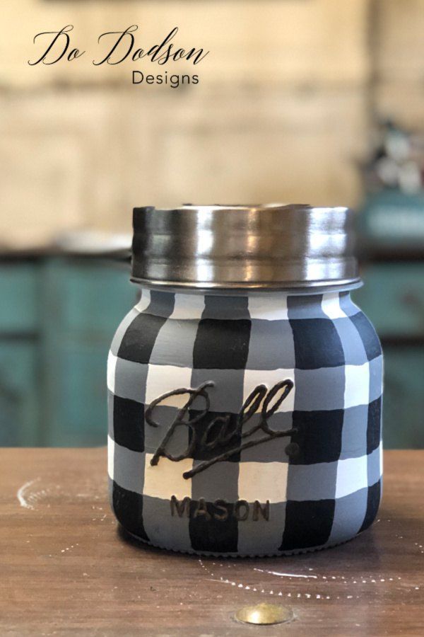 Easy How To Paint Buffalo Plaid Mason Jar DIY -   22 mason jar decorados
 ideas