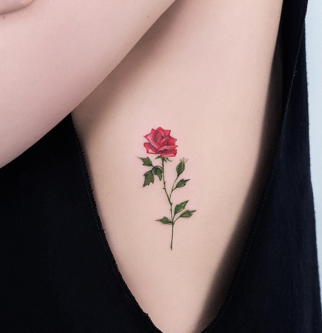 Si vous aimez les roses, ces petits tatouages vont vous s?duire -   23 beauty and the beast rose tattoo
 ideas