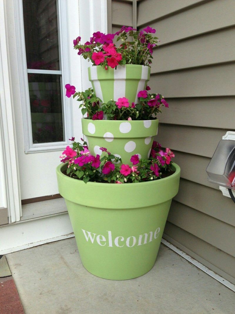 60 Best Front Door Flower Pots Will Add Good First Impression Your House -   23 garden pots crafts
 ideas