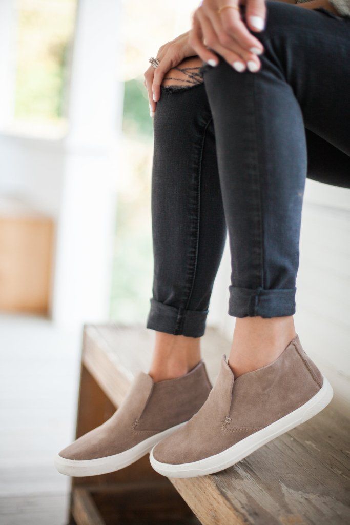 Style // Chic Sneakers You Need Right Now -   24 athletic mom style
 ideas