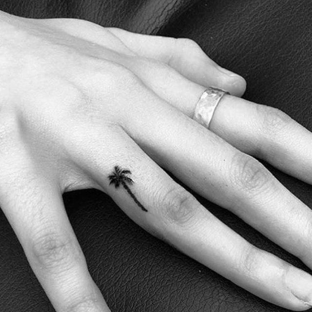 65 Tiny and Stunning Tattoo Ideas for Grown-Ups -   24 tatuajes en los dedos finger tattoo
 ideas