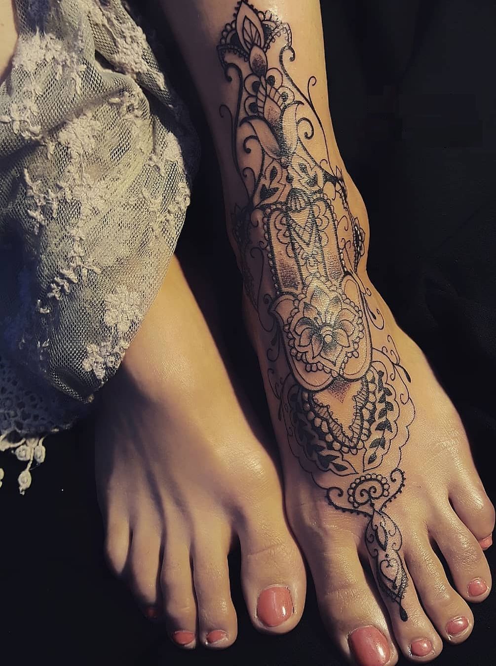 Celebrate Femininity With 50 Of The Most Beautiful Lace Tattoos You’ve Ever Seen -   8 feminine foot tattoo
 ideas