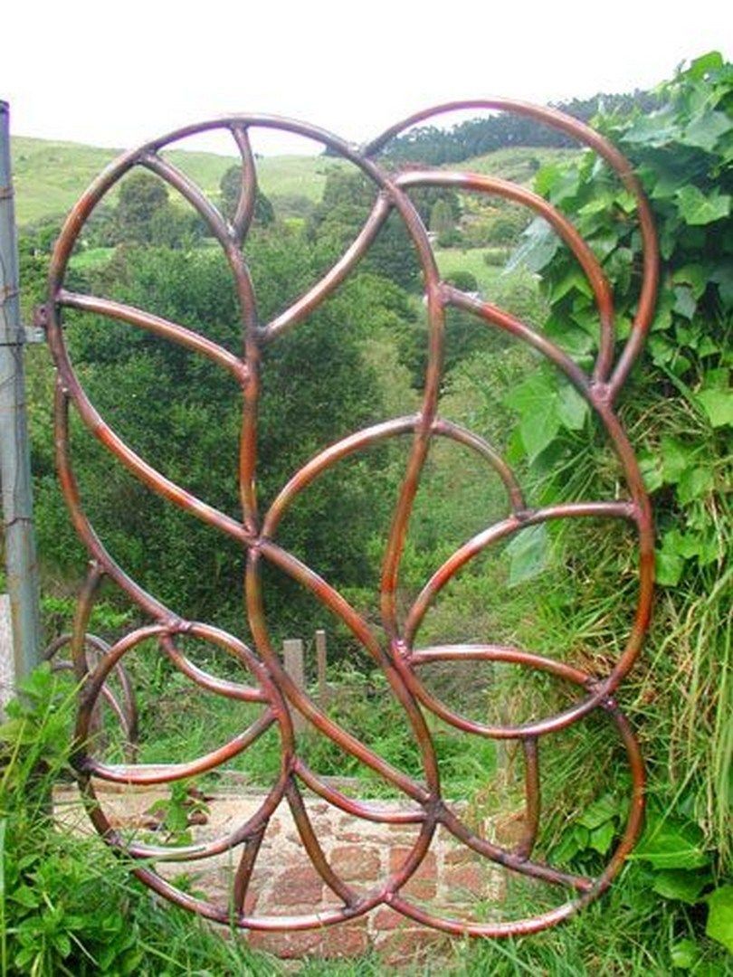 37 DIY Copper Garden Projects (21) -   13 copper garden art
 ideas