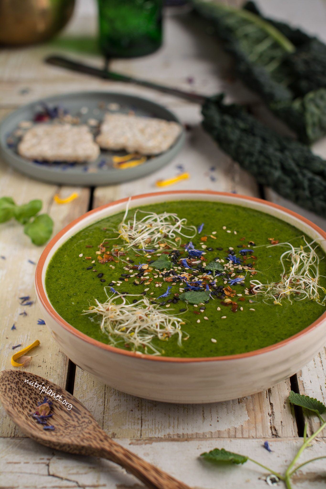 Creamy Vegan Soup with Peas, Broccoli and Kale -   14 candida diet soup
 ideas