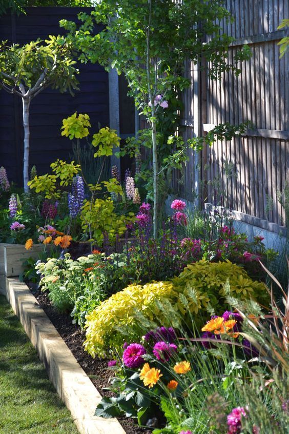 Love Your Garden episode 5: How to get the colourful look -   16 front garden beds
 ideas