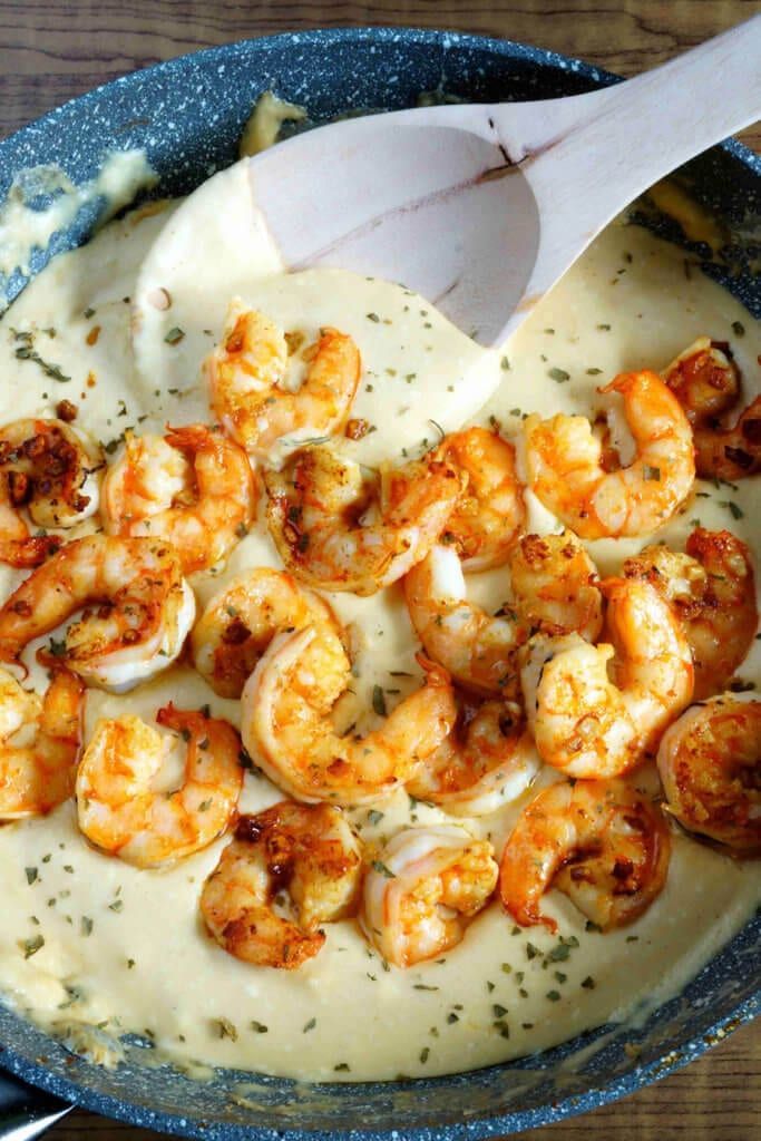 30 Minute Cheesy Garlic Shrimp Alfredo -   17 delicious dinner recipes
 ideas