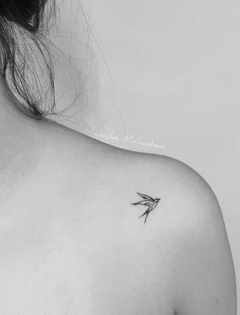 50+ Best Tattoos from Amazing Tattoo Artist Jacke Michaelsen -   17 tiny tattoo bird
 ideas