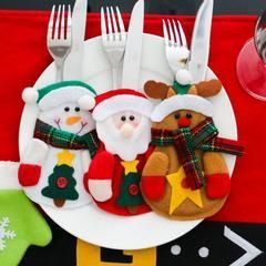 12 piece christmas cutlery holders -   18 christmas dining decor
 ideas