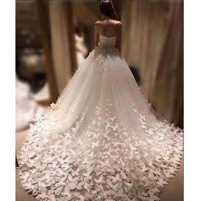 New Fashion Wedding Dresses Cathedral Train 3D Floral Appliques Butterfly Bridal Gowns Tulle Sweetheart Custom Made Wedding Dresses from Babybridal -   22 fitness dress skirts
 ideas