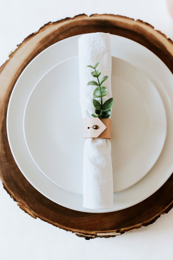 HOW TO CREATE A NATURE INSPIRED TABLE SETTING -   23 diy beauty table
 ideas