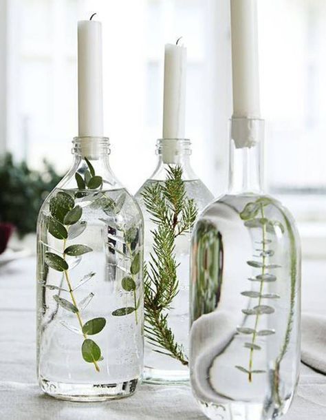 Beautiful table decoration. Decorate glass bottles with aquatic plants. #aquati -   23 diy beauty table
 ideas