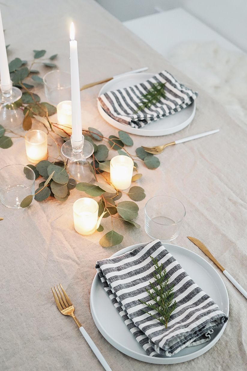 simple natural holiday table -   23 diy beauty table
 ideas