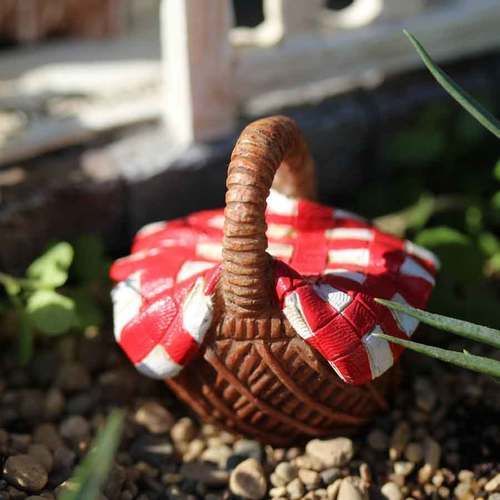 Miniature Fairy Picnic Basket -   11 fairy garden cake
 ideas