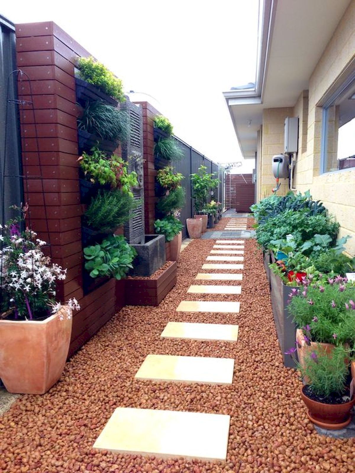 40 Stunning Side Yard Garden Design Ideas -   12 garden design Narrow fence
 ideas